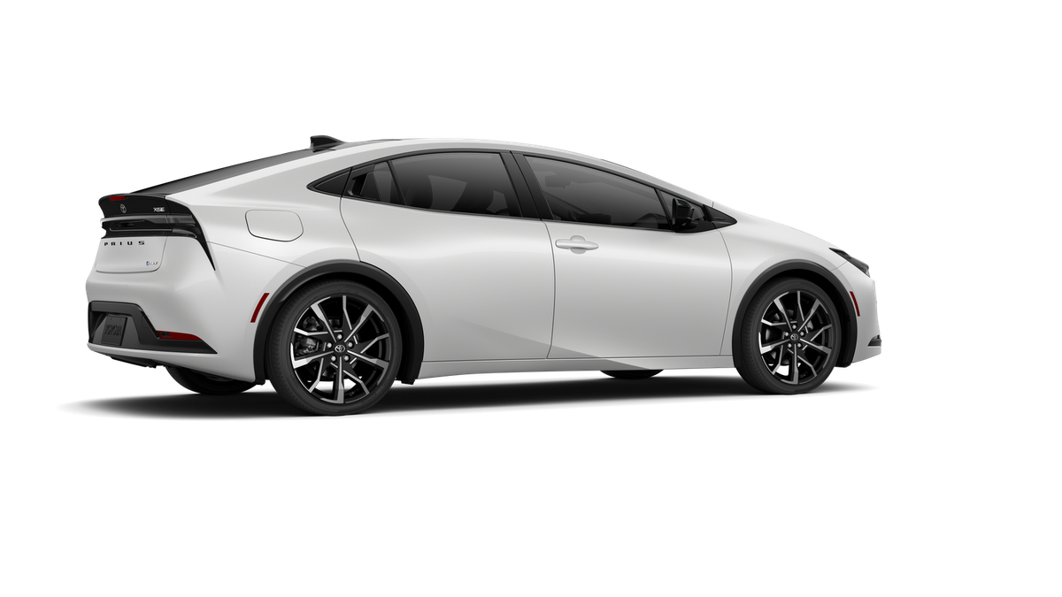 New 2027 Wind Chill Pearl Toyota XSE Premium image 11