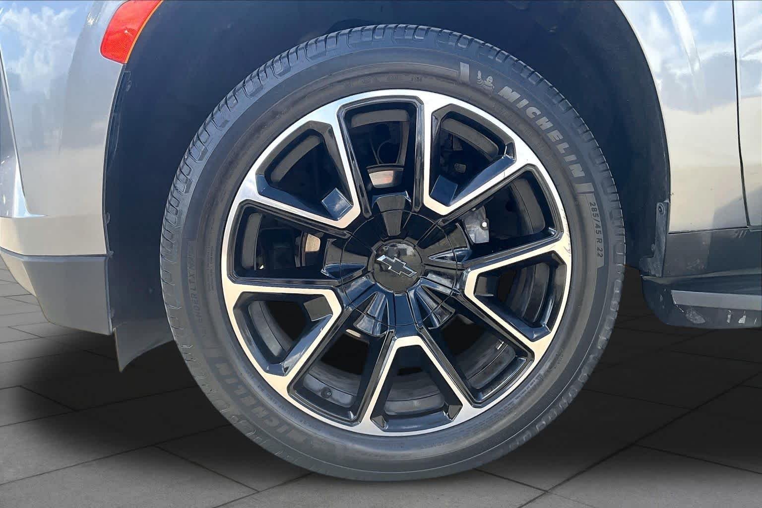 Used 2021 Satin Steel Metallic Chevrolet RST image 11
