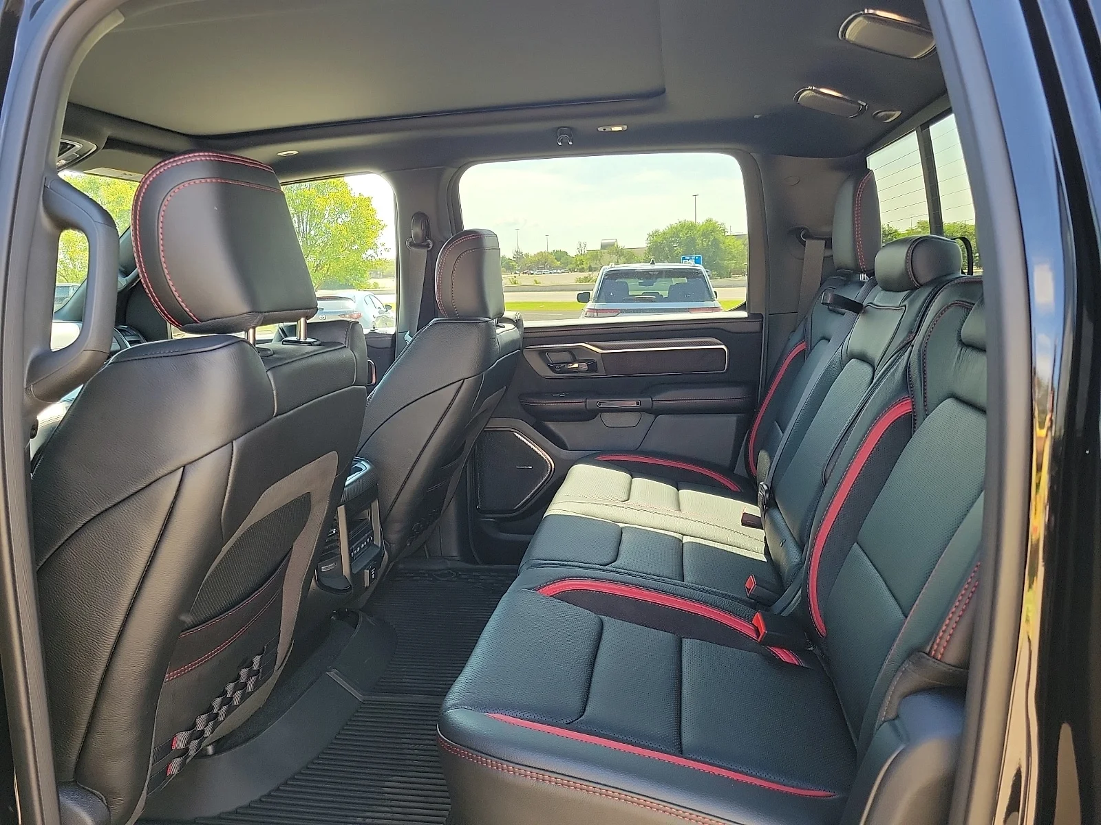 New 2026 PXJ Diamond Bla Ram RHO CREW CAB 4X4 5