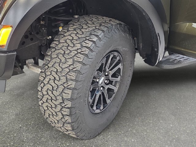 Used 2024 Green Ford Raptor image 32
