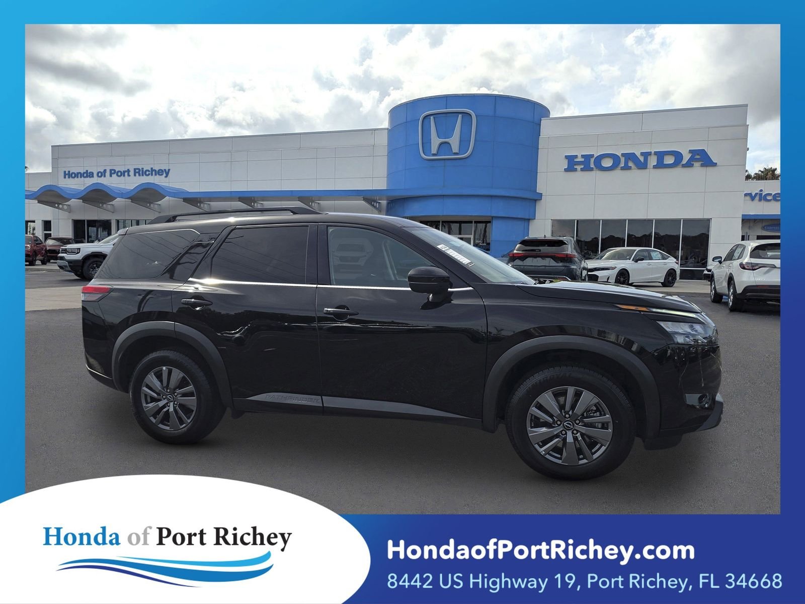 2024 Nissan Pathfinder SV 4WD's photo