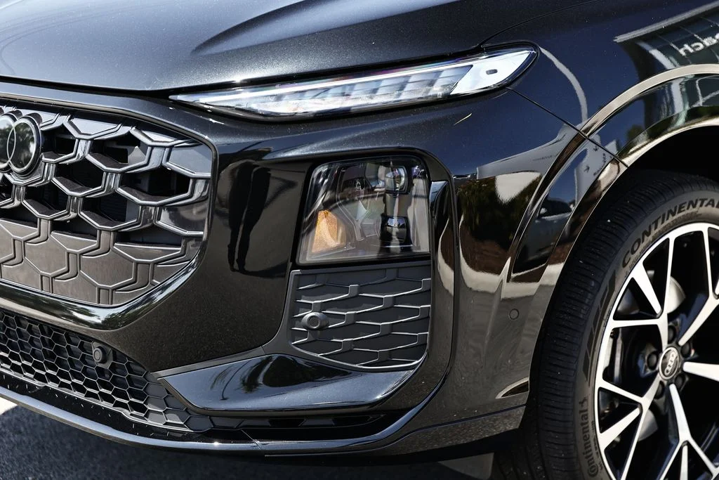 Used 2026 Mythos Black Metallic Audi S line image 12