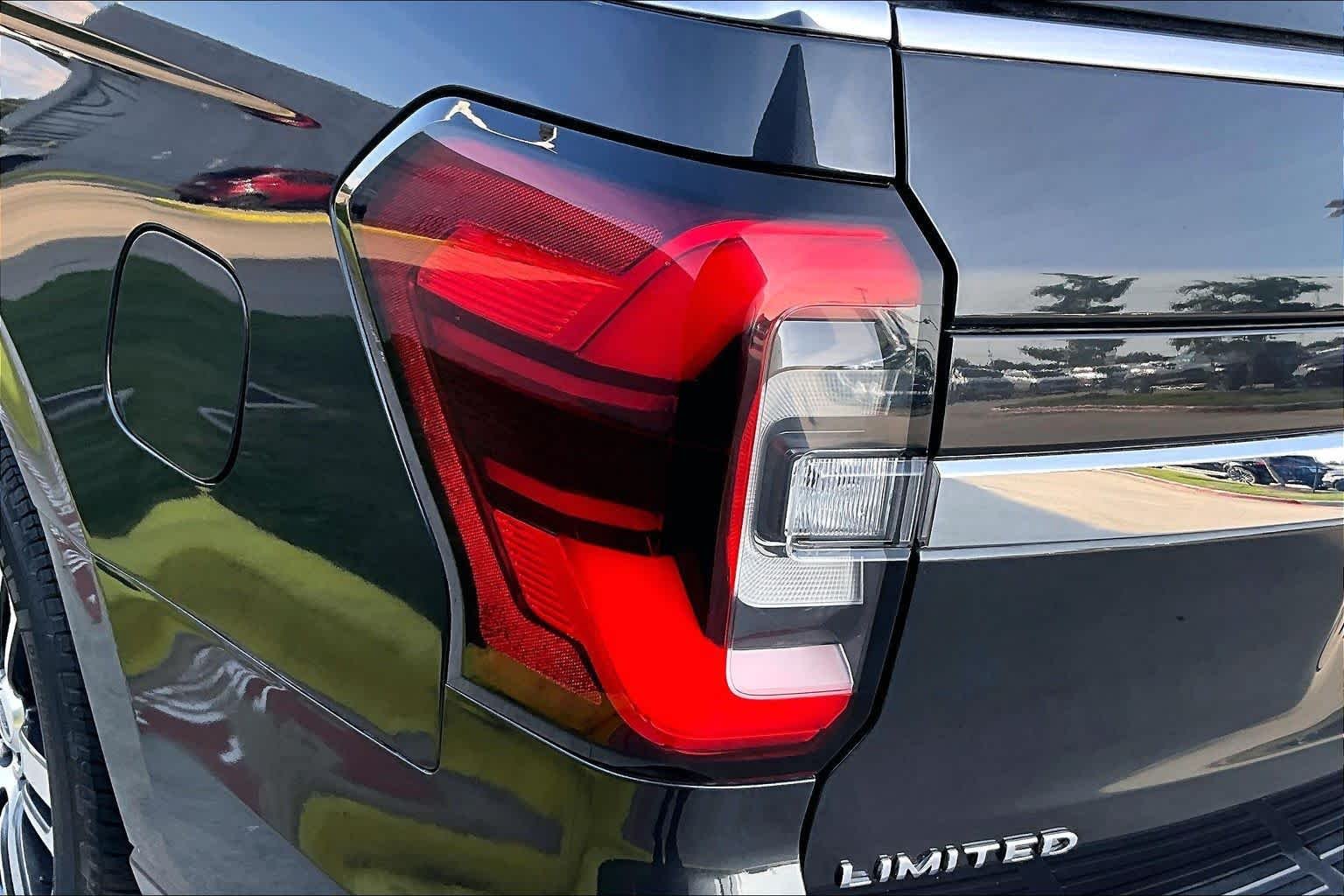 Used 2022 Dark Matter Metallic Ford Limited image 25