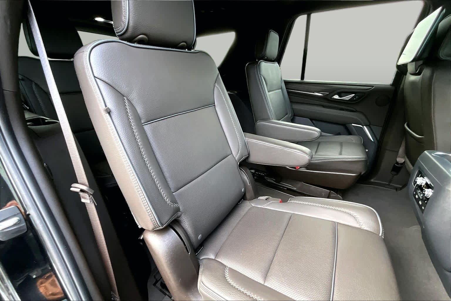 Used 2024 Onyx Black GMC Denali image 19