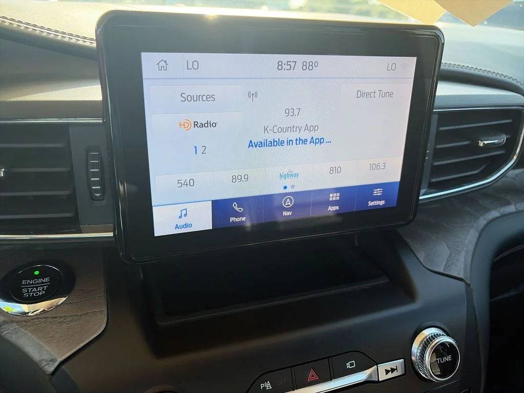 Used 2020 Blue Ford Platinum image 19