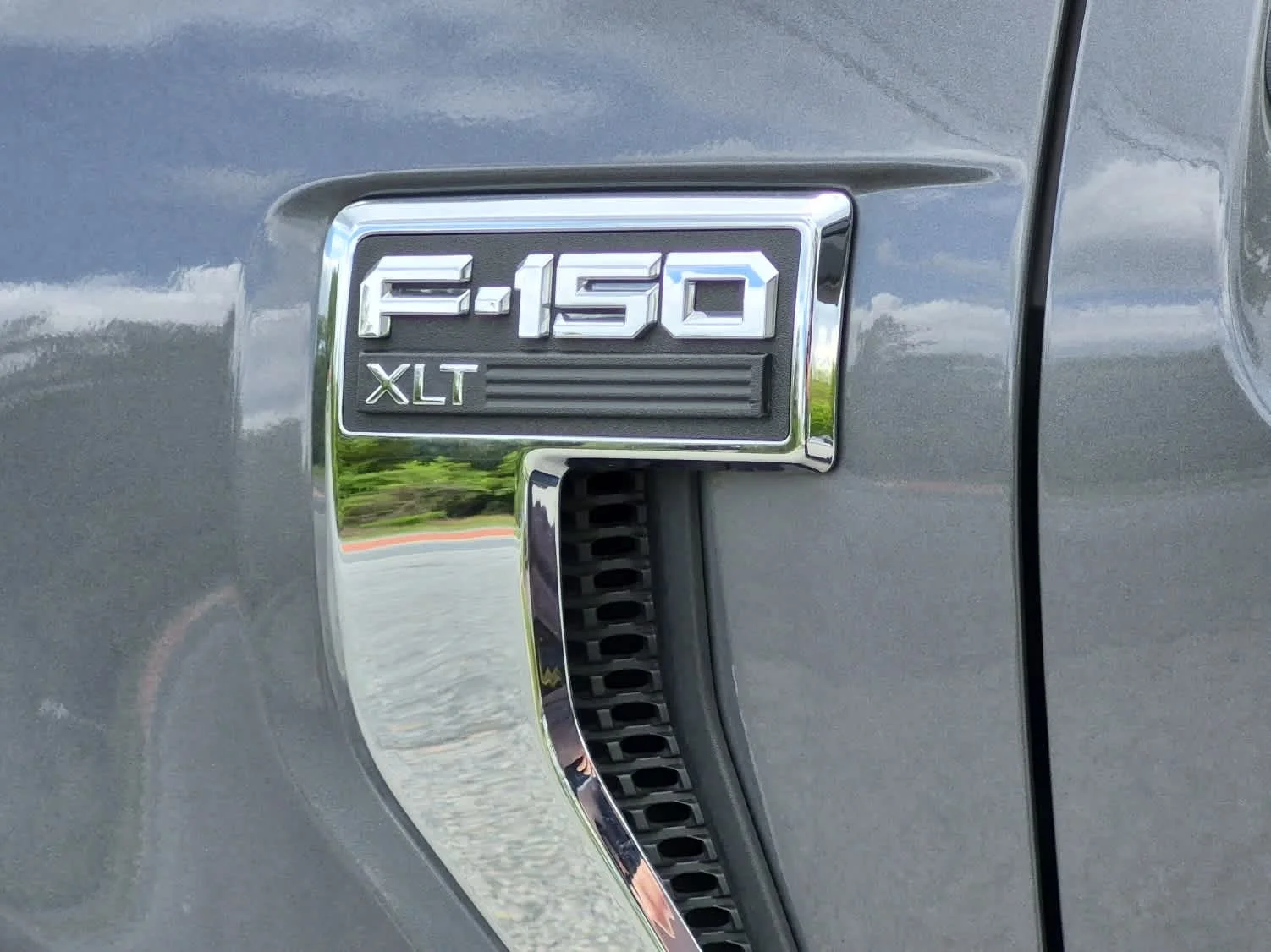 Used 2023 Carbonized Gray Ford XLT image 22