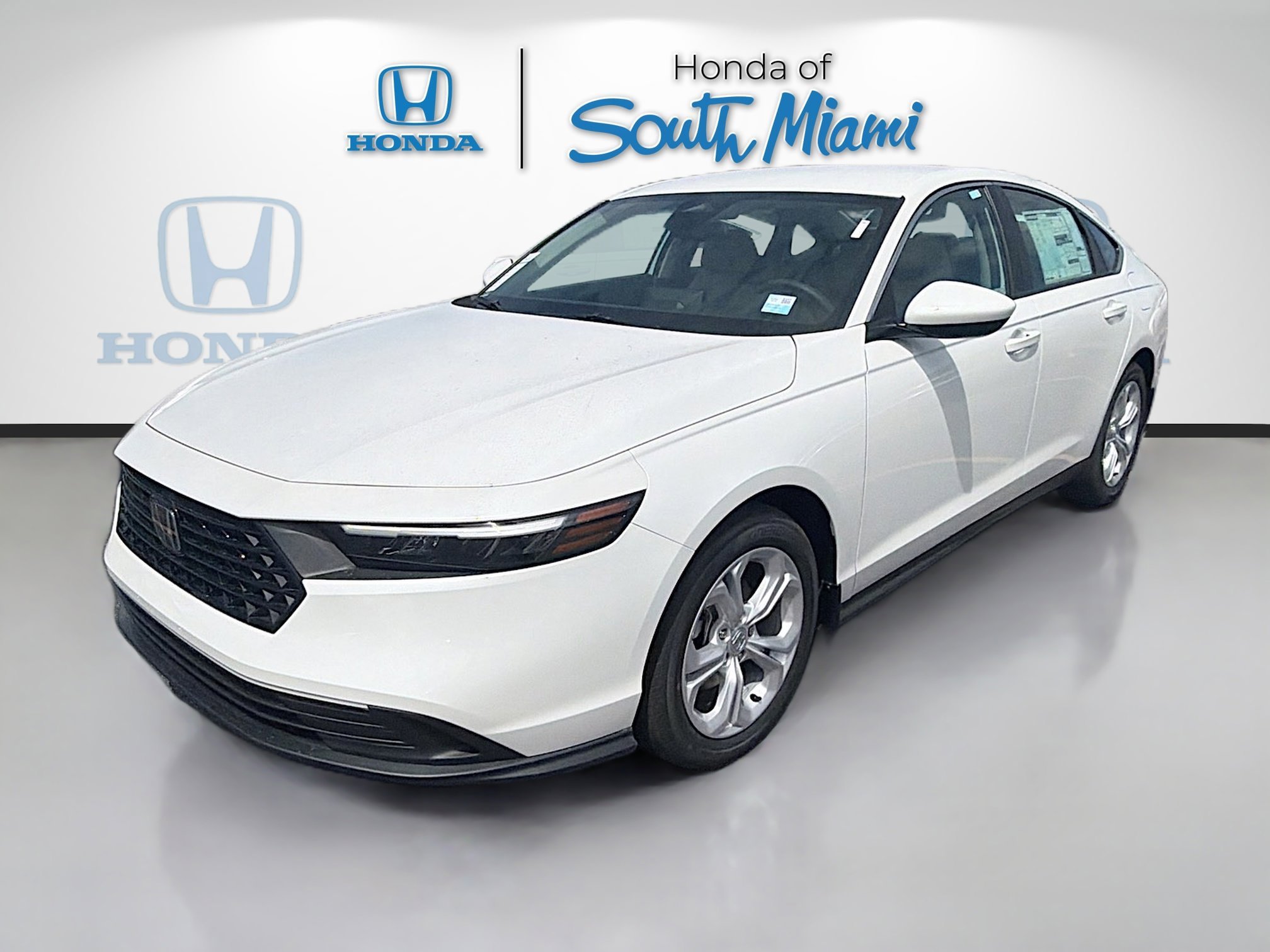 New 2026 Platinum White Pearl Honda LX image 3