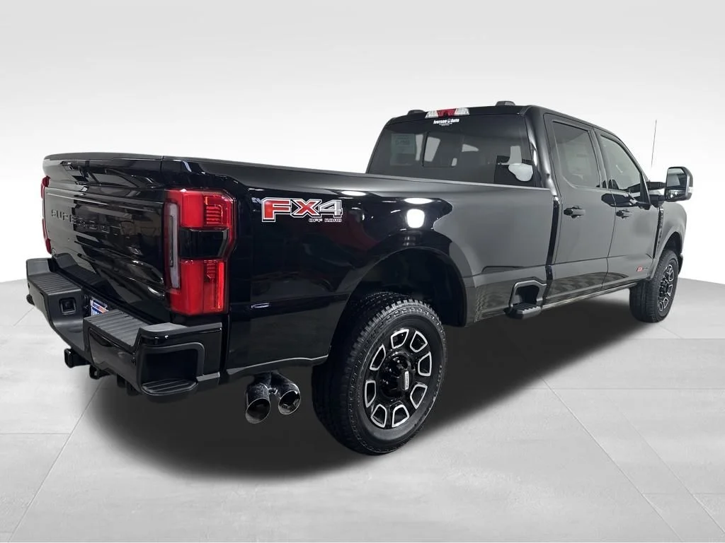 2026 Ford F-250 Super Duty Platinum - Photo 11