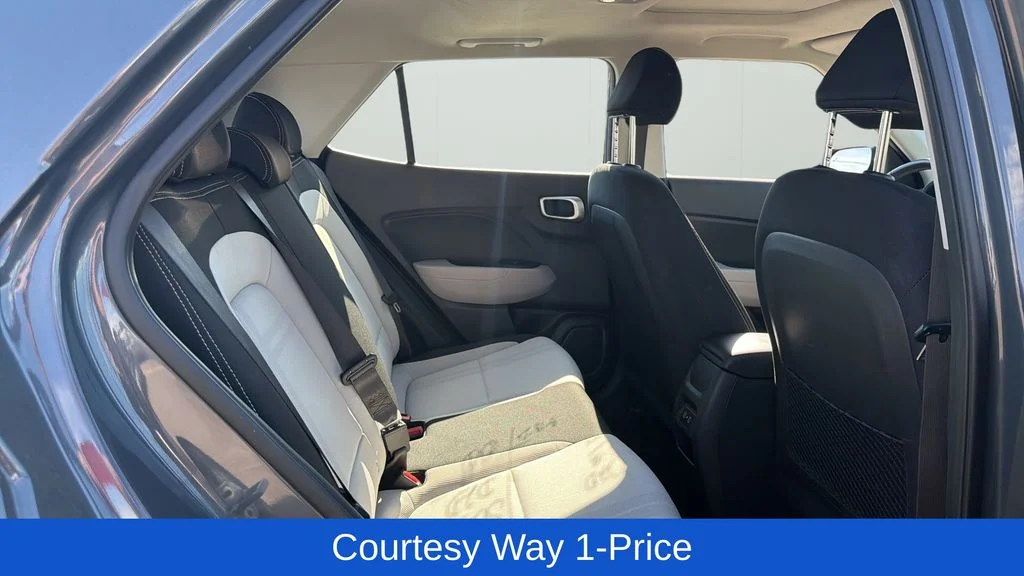 Used 2025 Gray Hyundai SEL image 13