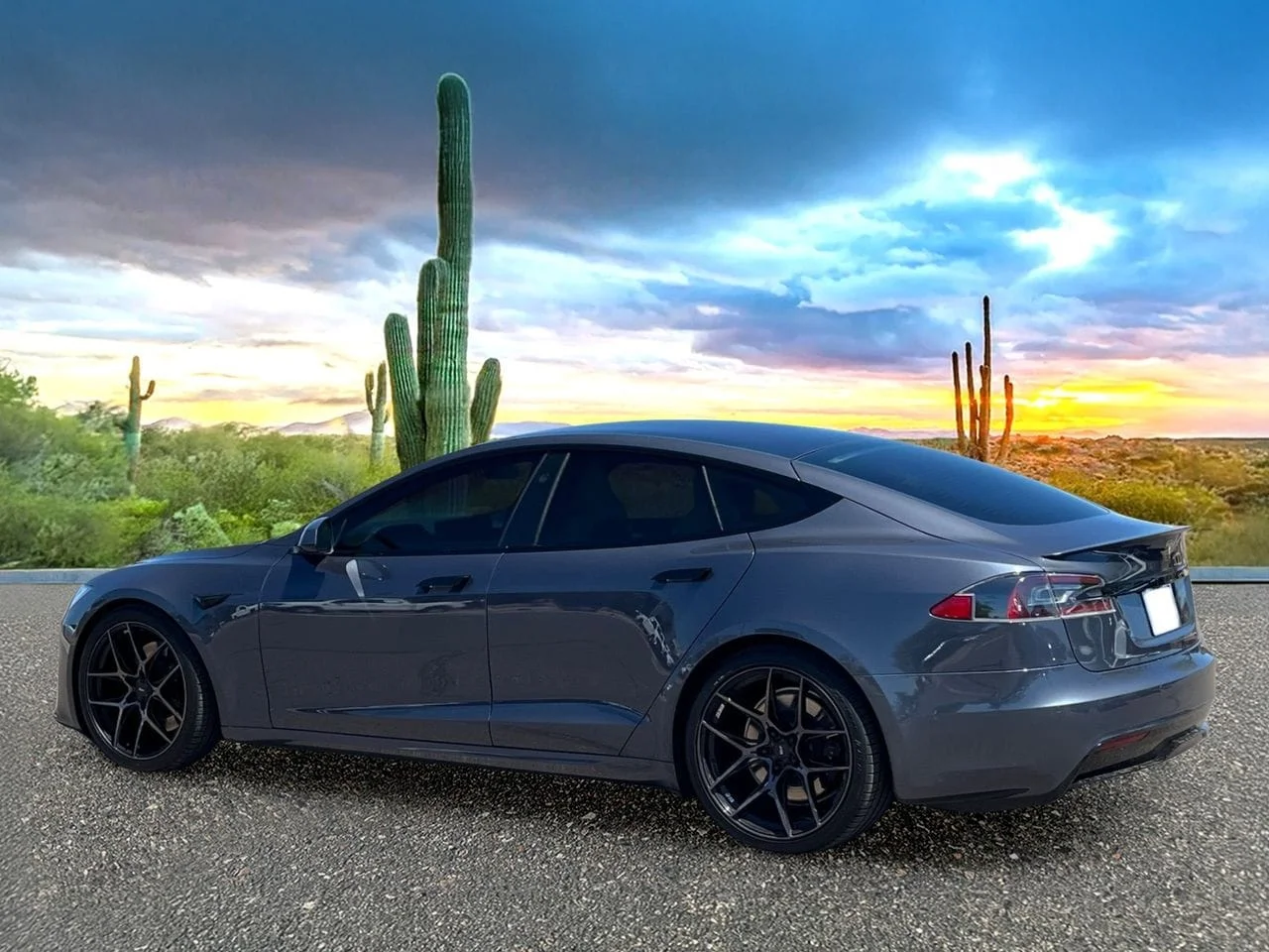 Used 2022 Midnight Silver Tesla Plaid image 4