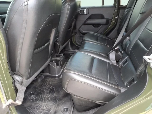 Used 2022 Green Jeep Overland image 16