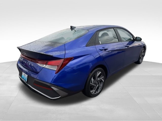 Used 2025 Blue Hyundai SEL Sport image 8