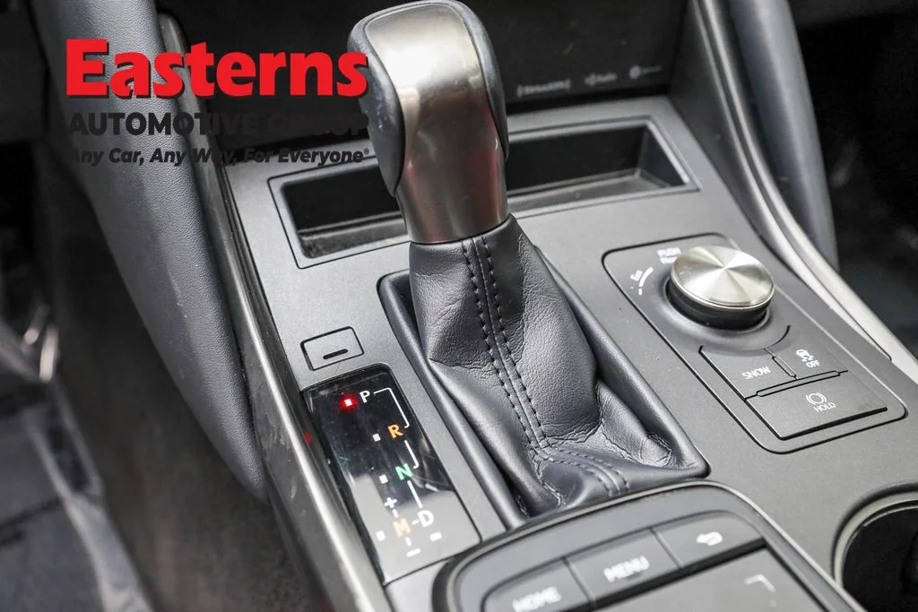 Used 2021  Lexus 300 image 20