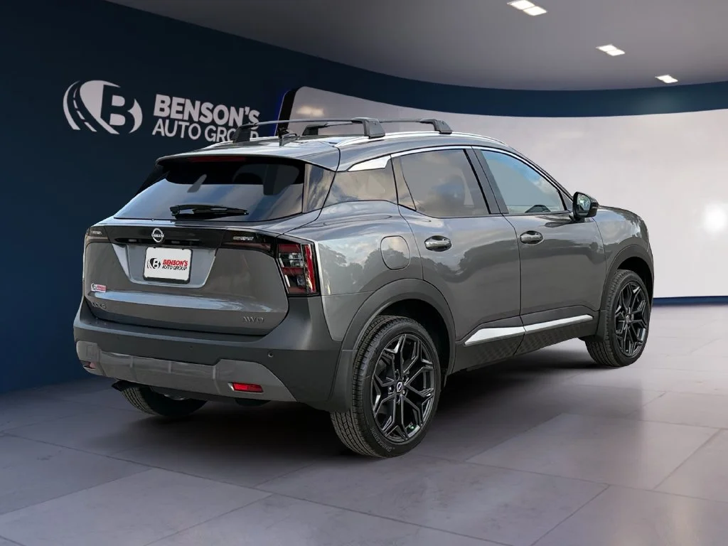 New 2027 Gray Nissan SR image 5