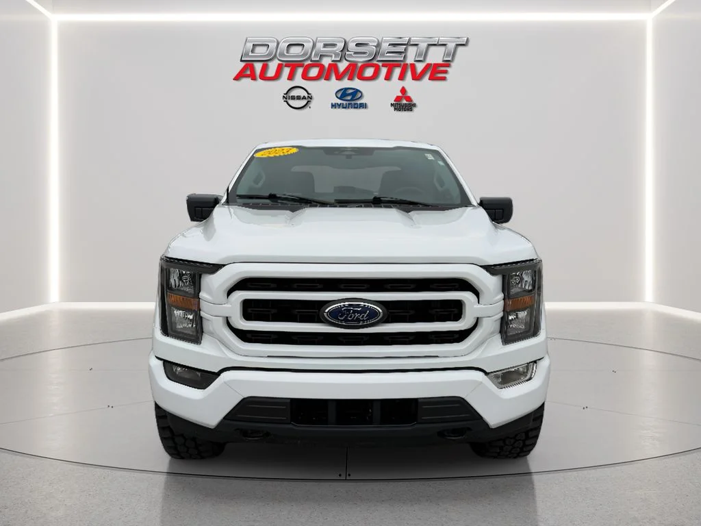 Used 2023 Oxford White Ford XLT image 2