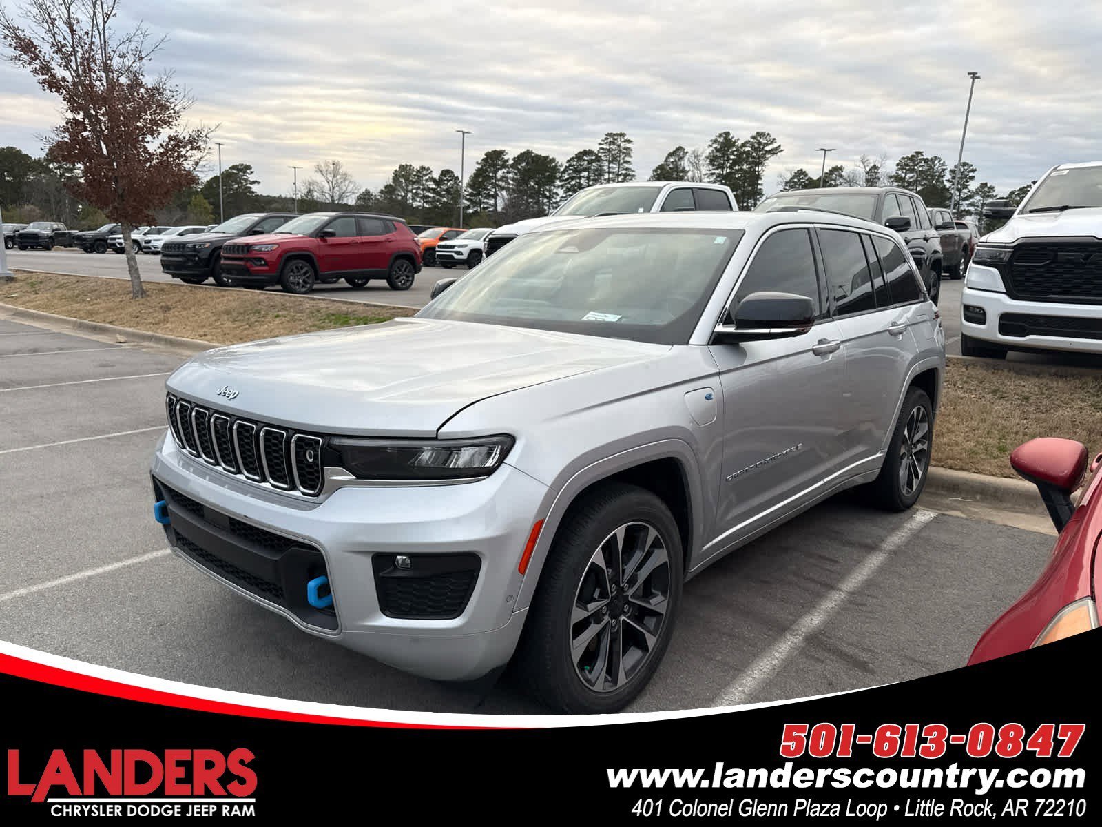 2022 Jeep Grand Cherokee Overland 4xe 4x4's photo