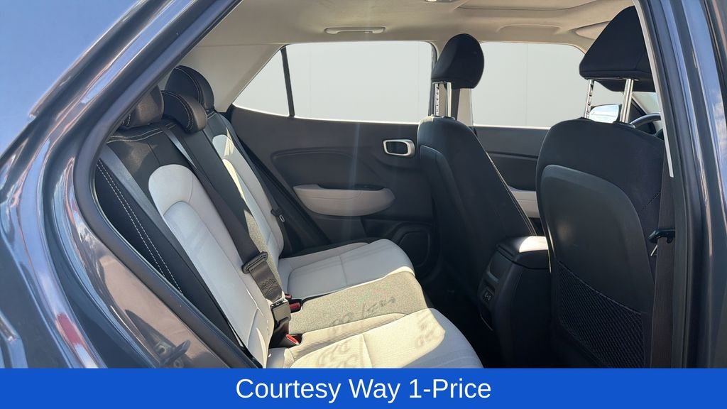 Used 2025 Gray Hyundai SEL image 13