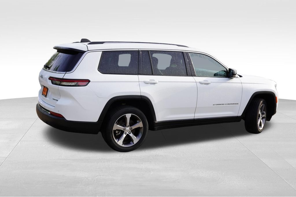 Used 2023 Bright White Clearcoat Jeep Limited image 6