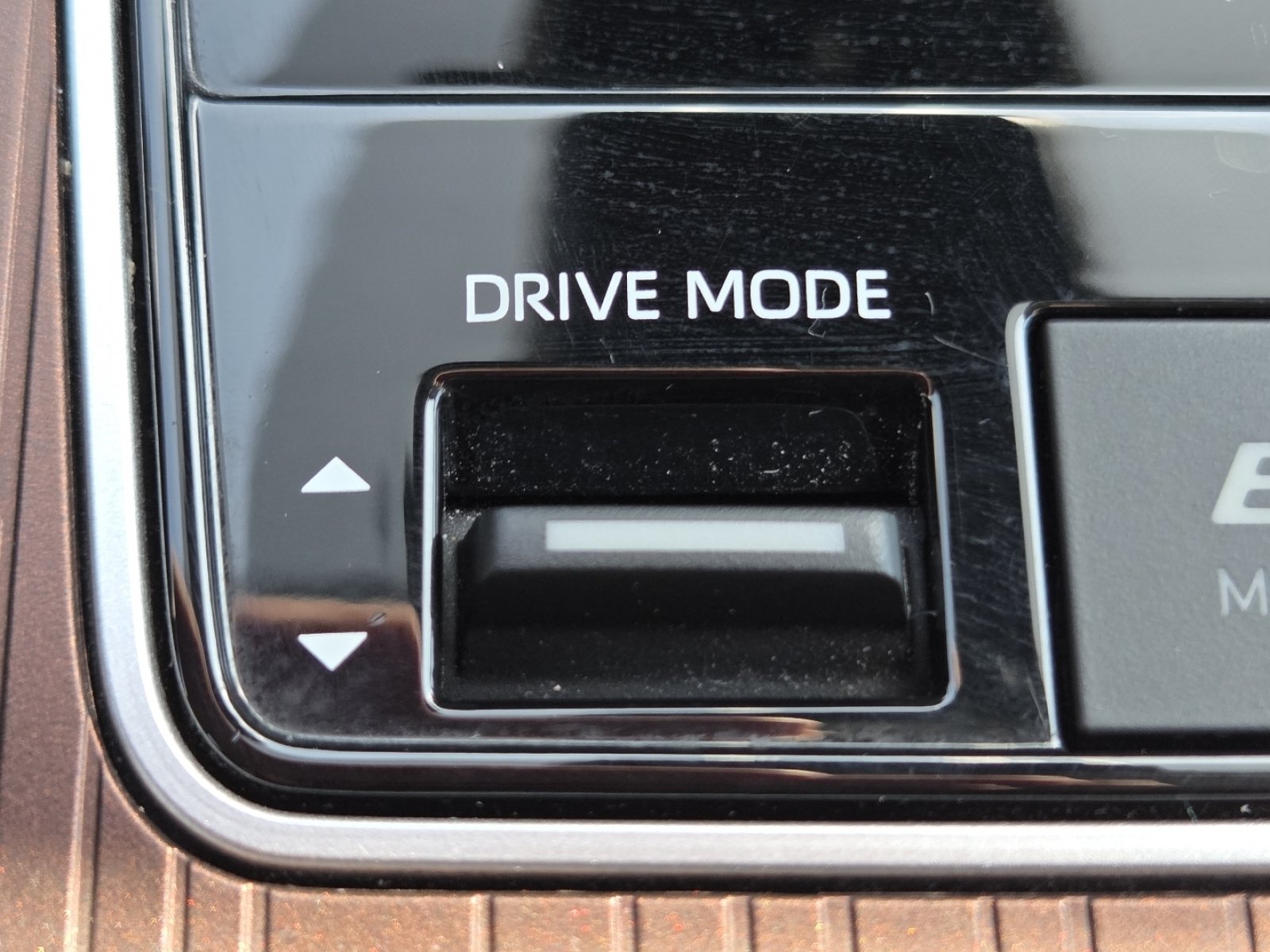 Used 2024 Gray Toyota Hybrid LE image 5