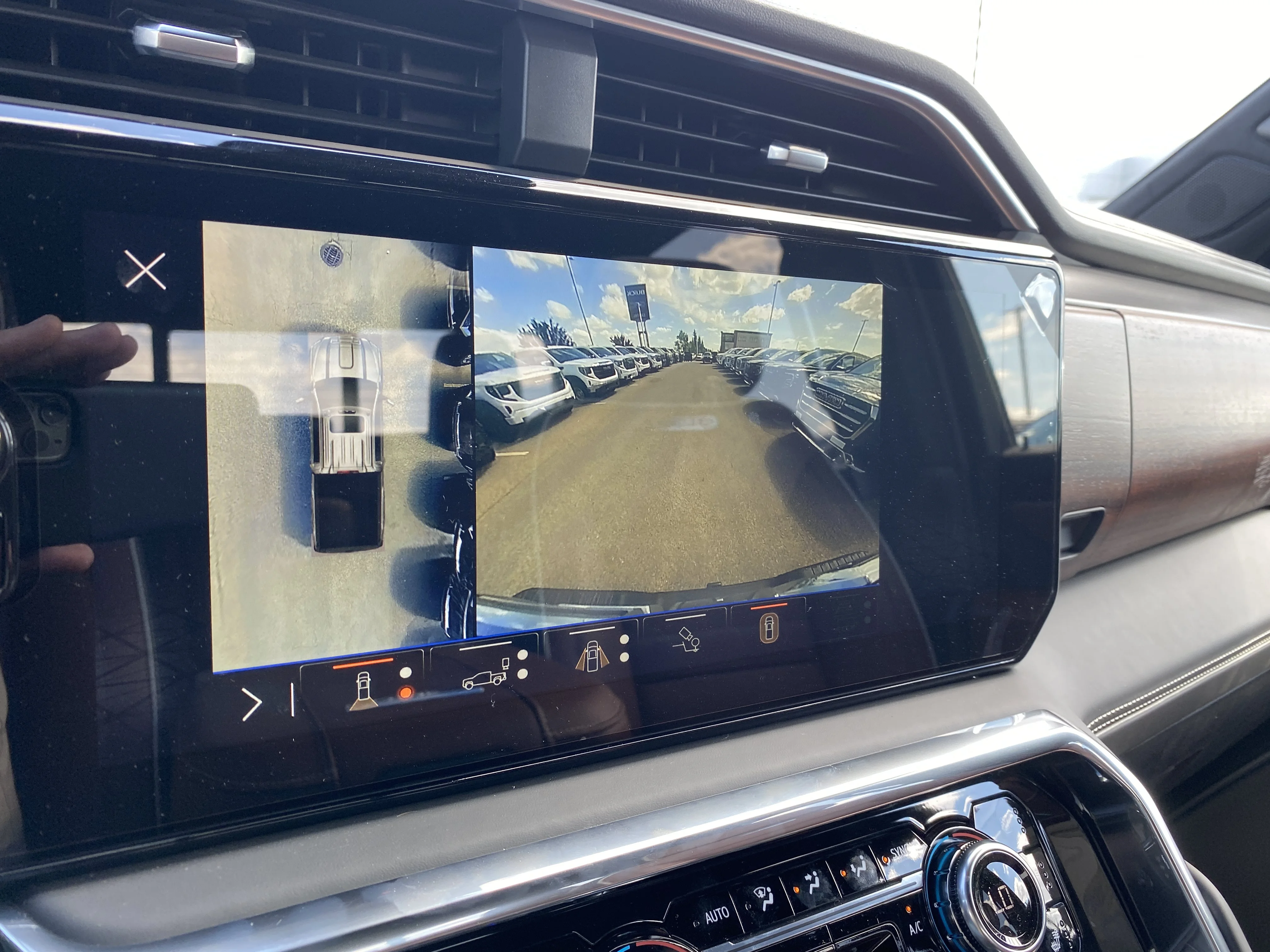 New 2026 ONYX BLACK GMC Denali Ultimate image 22