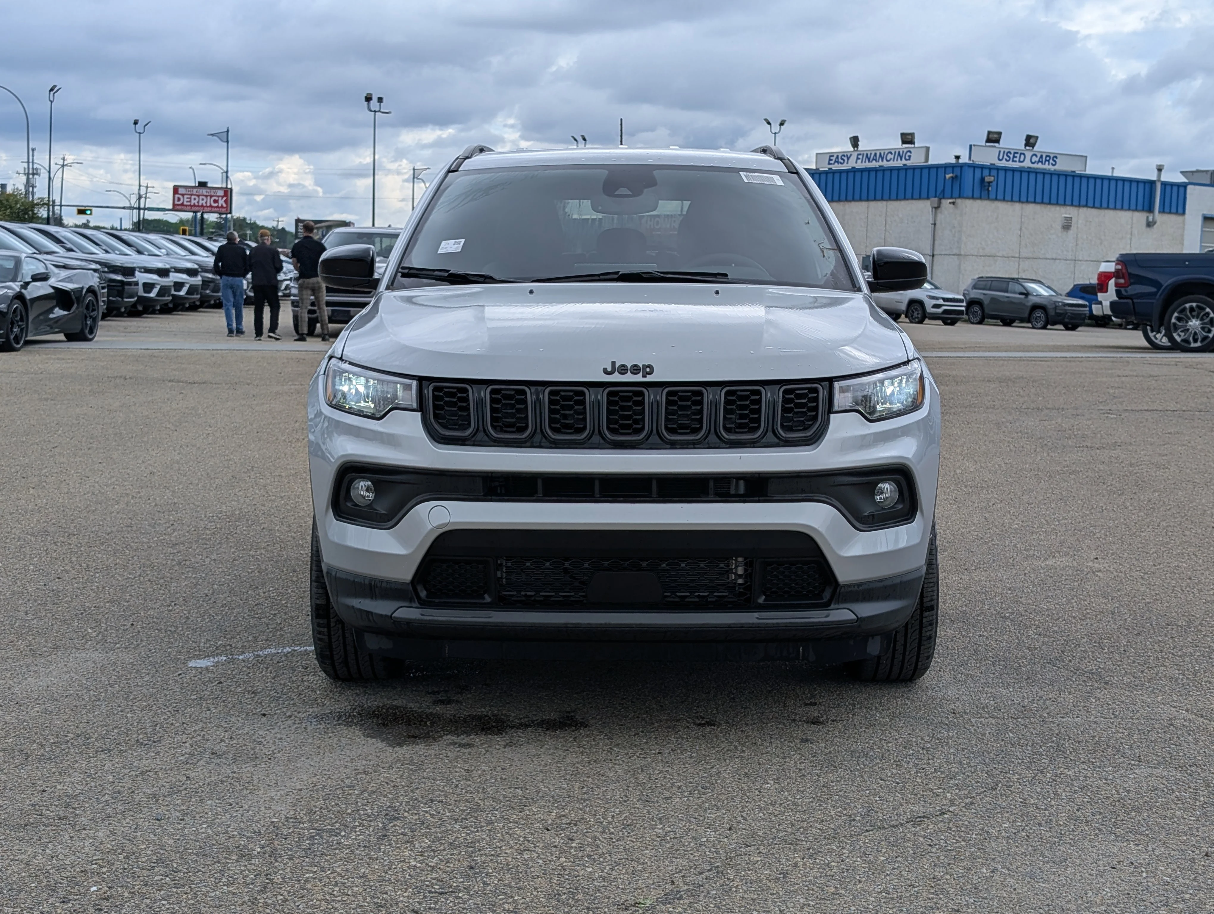 New 2026 Silver Zynith Metallic Jeep North image 10