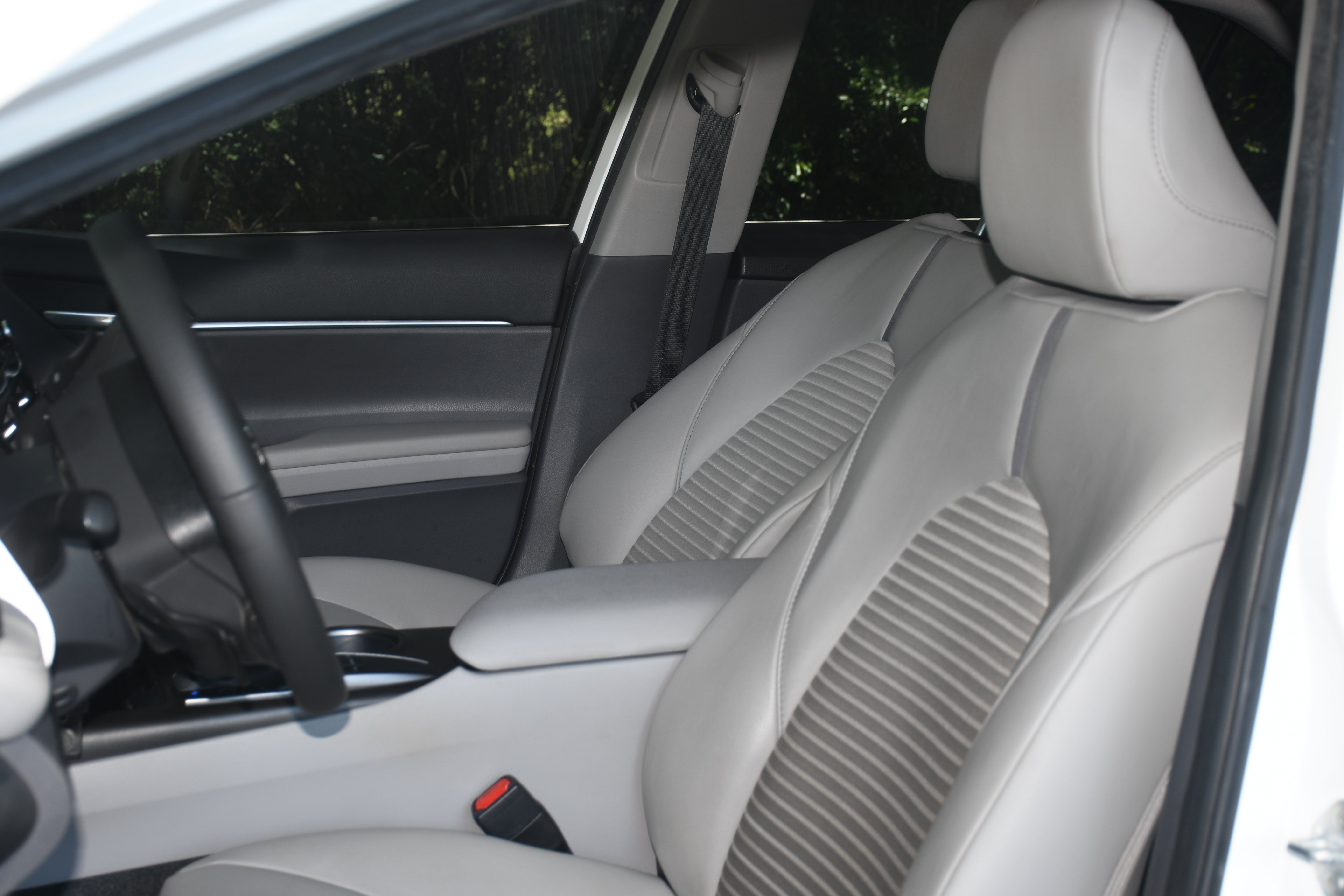 Used 2024 White Toyota SE image 11