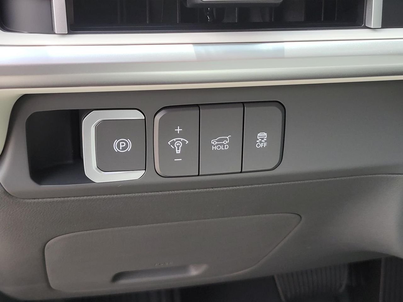 New 2026 Phantom Black Hyundai SEL FWD image 16