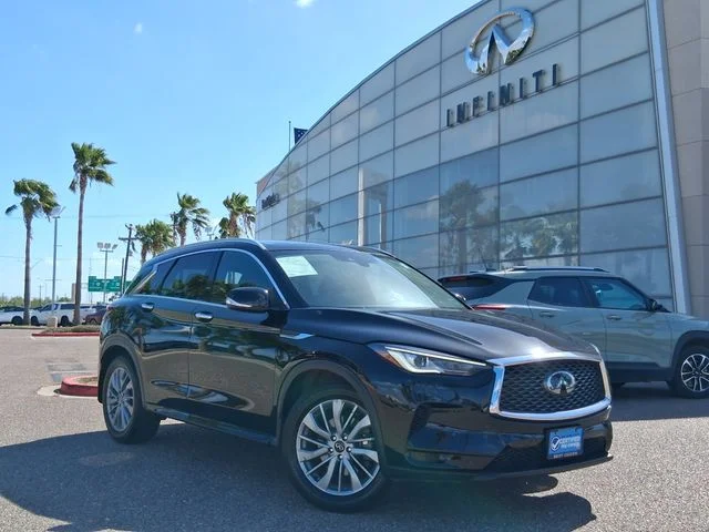 Used 2025 Black INFINITI LUXE image 1