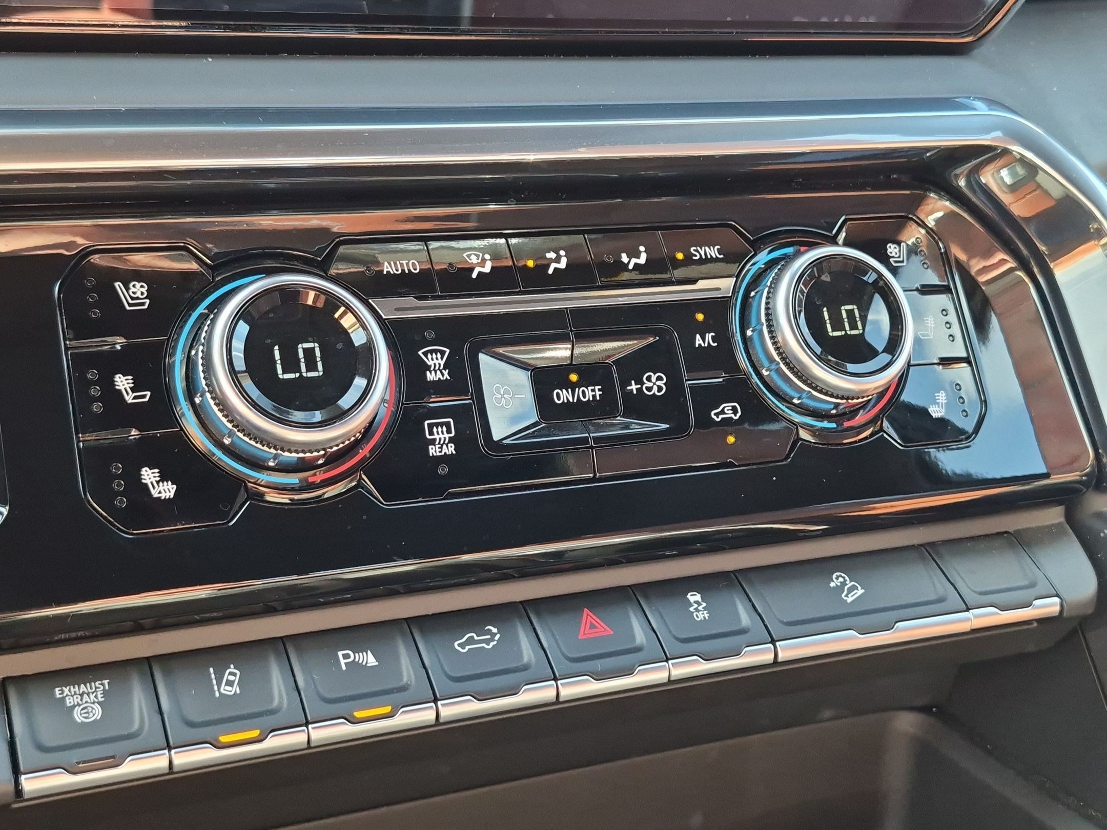 2026 GMC Sierra 3500HD Denali Ultimate - Photo 21