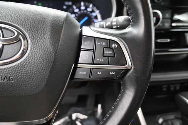 Used 2021 Black Toyota XLE image 30