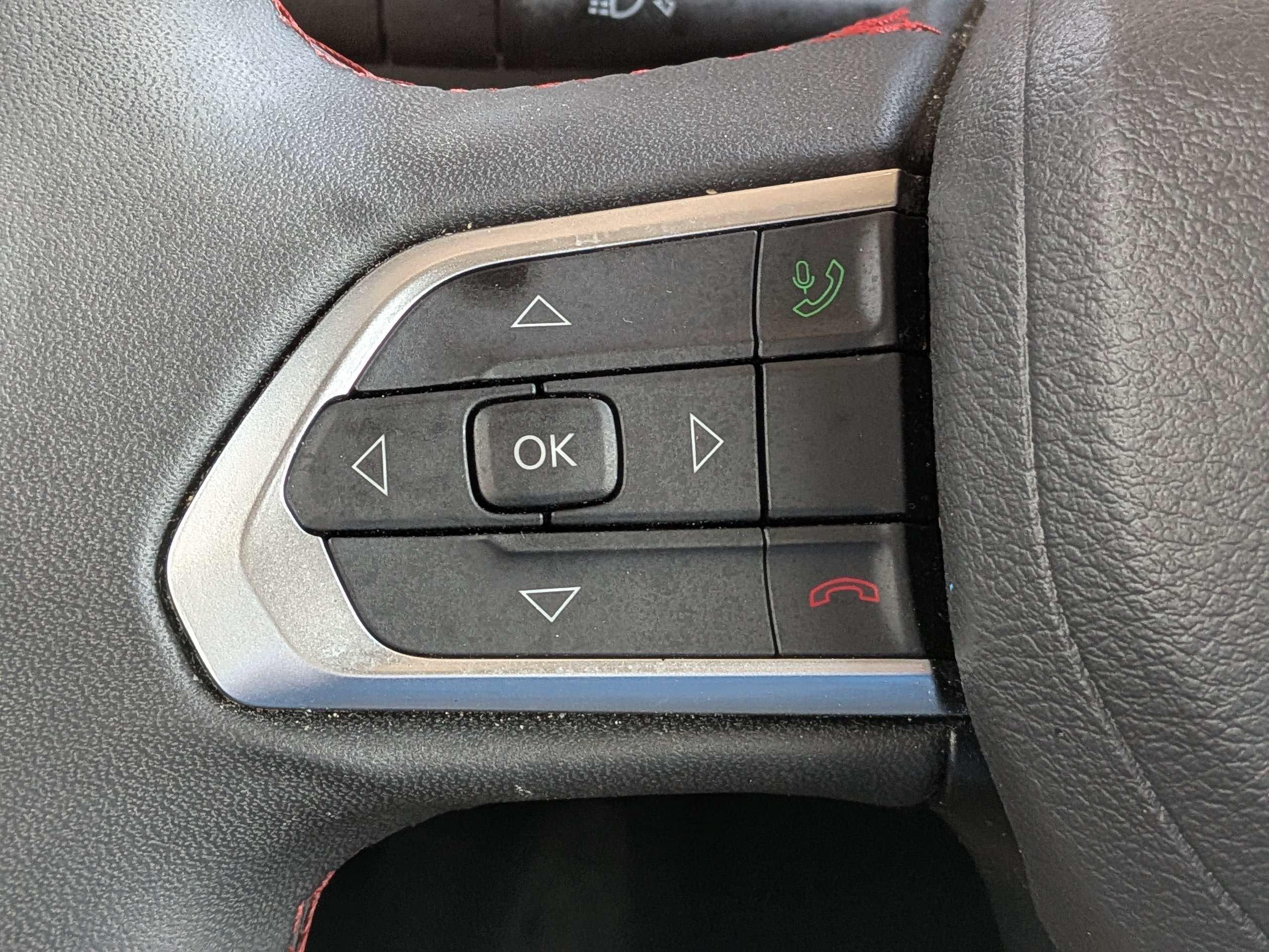 Used 2025 Silver Jeep Trailhawk image 20