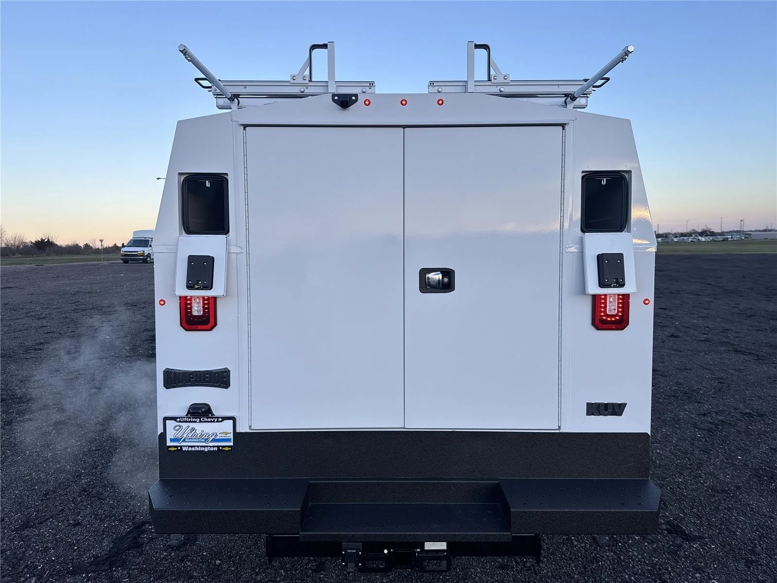 New 2025 Summit White Chevrolet 1WT image 5