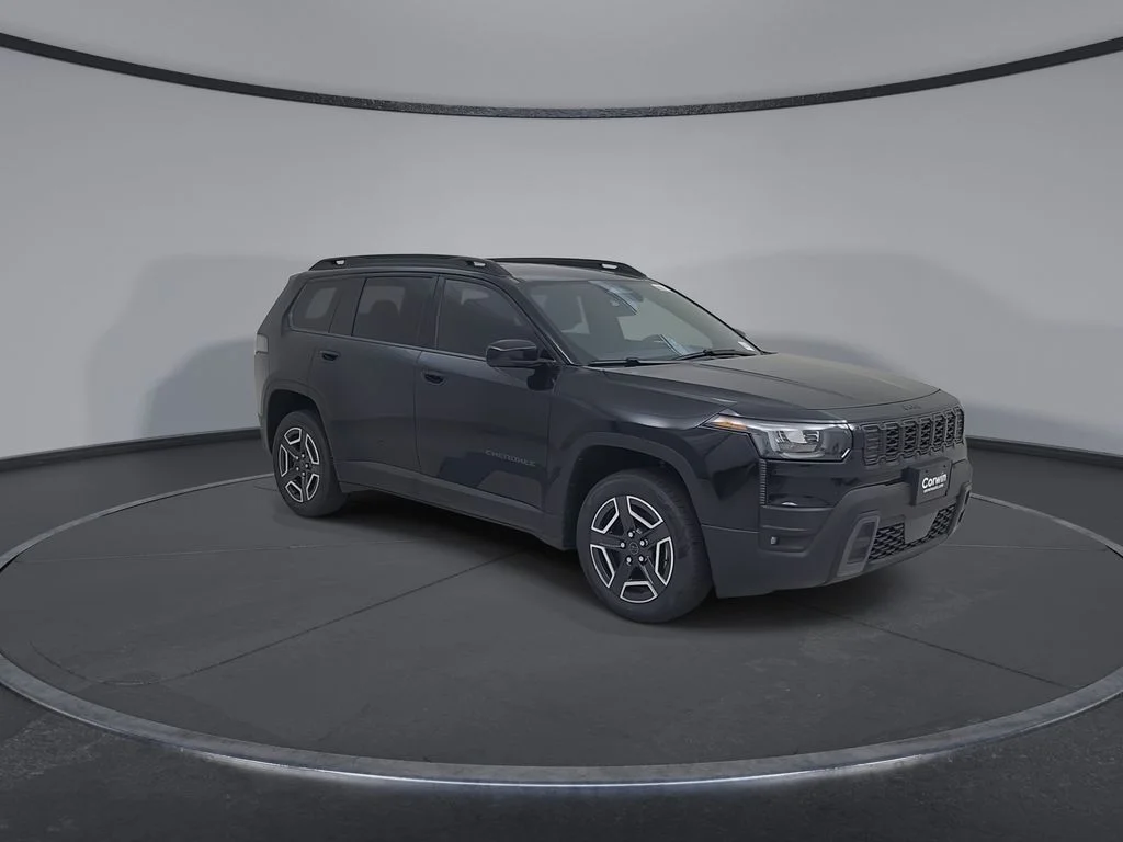 New 2026 Diamond Black Crystal Pearl-Coat Exterior Paint Jeep Laredo image 3