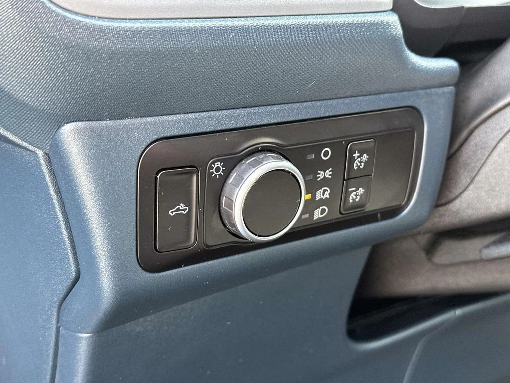 2026 Ford Maverick XL - Photo 25