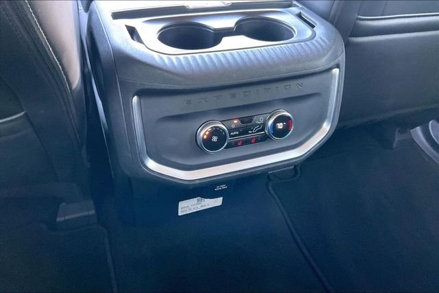 Used 2025 Agate Black Metallic Ford Platinum image 36