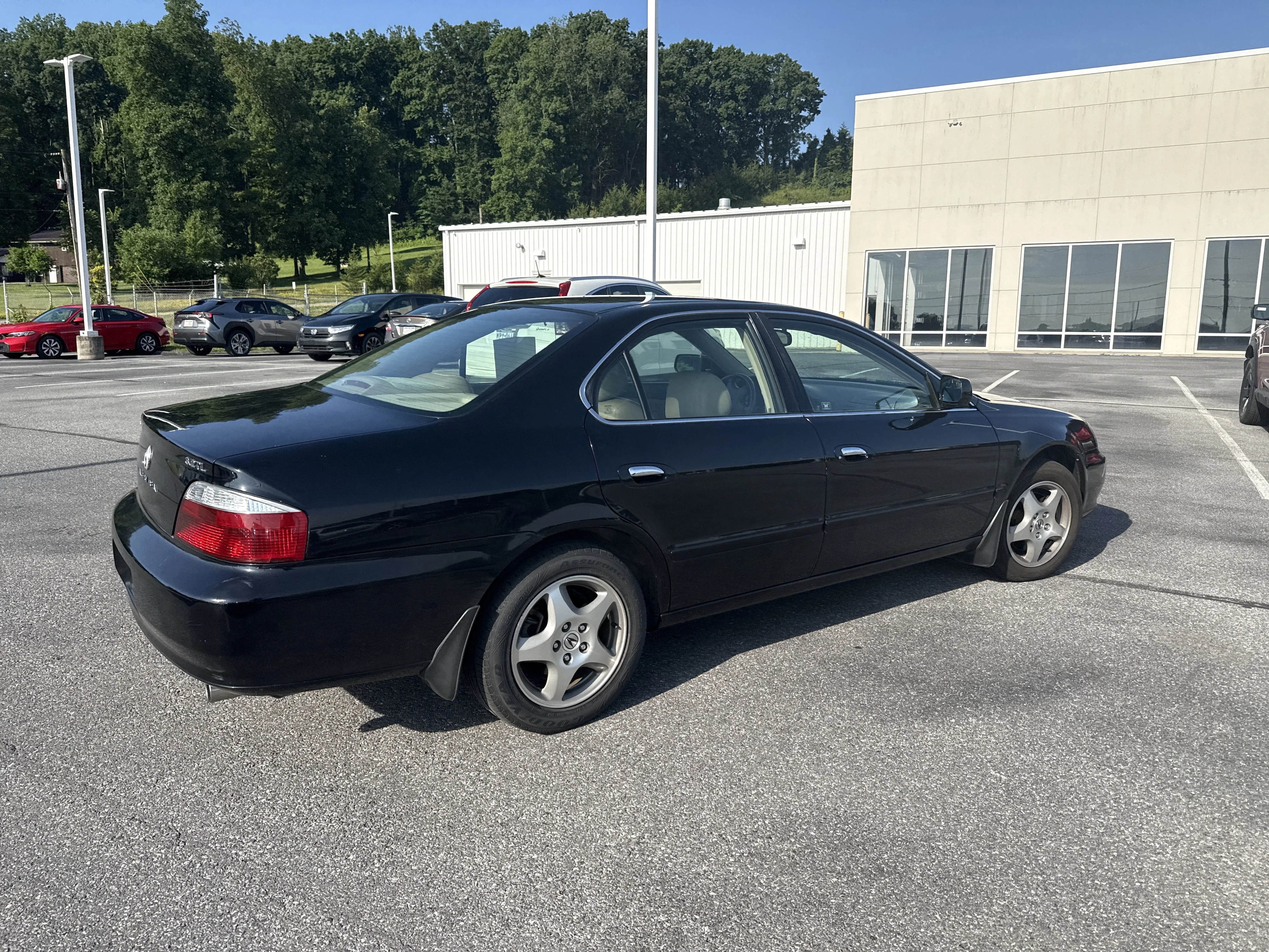 Used 2003  Acura  image 3