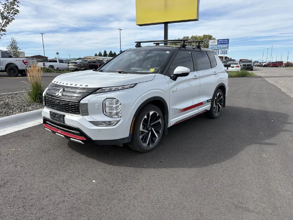 2023 Mitsubishi Outlander Plug-In Hybrid