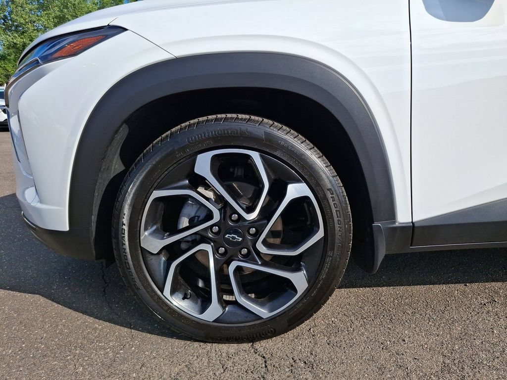 Used 2025 Chevrolet Trax SUV