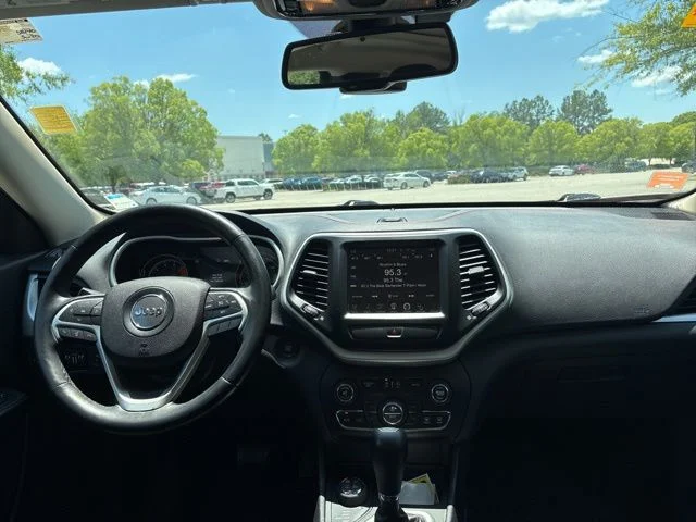 Used 2017 Gray Jeep Trailhawk image 16
