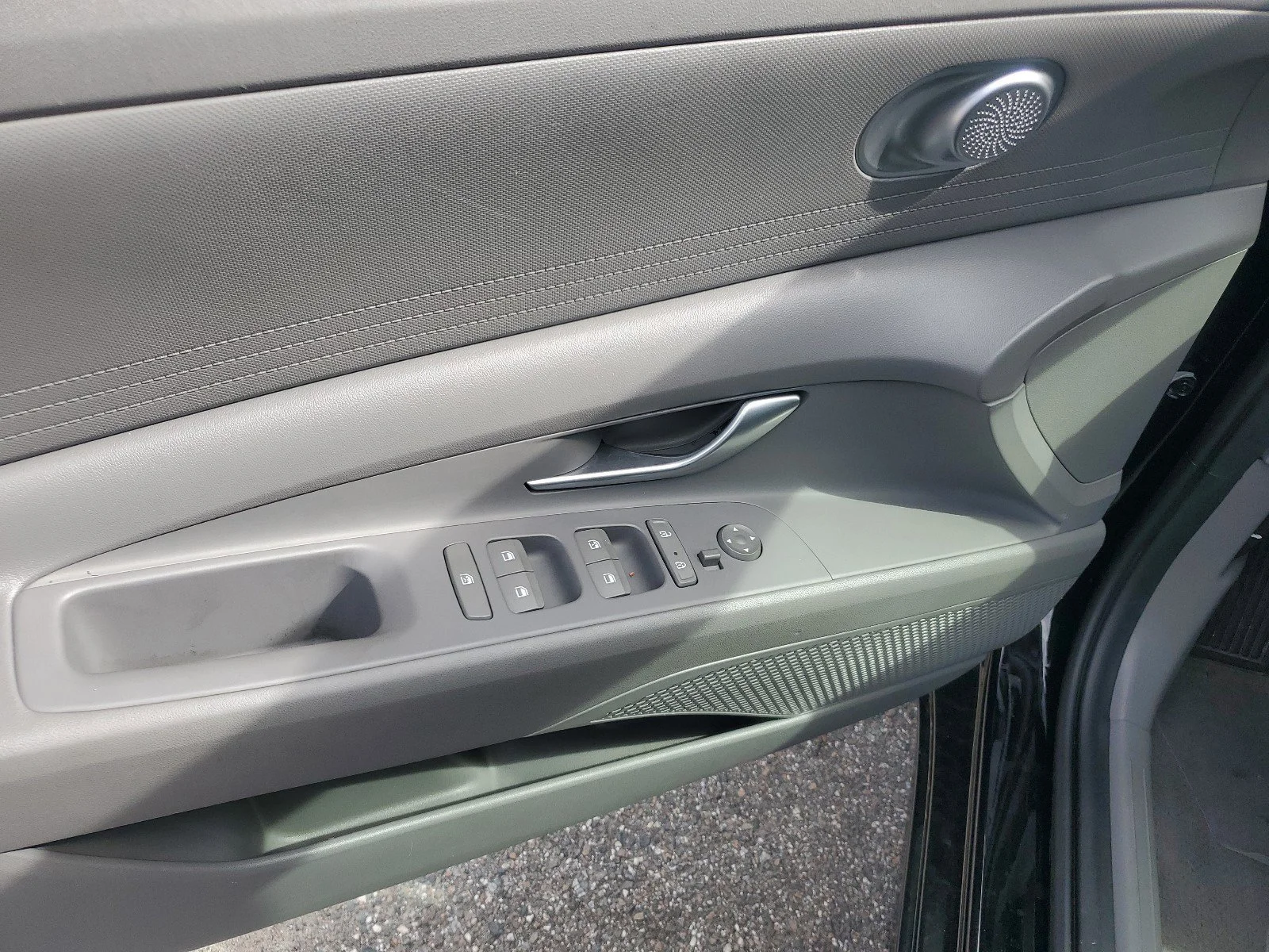 Used 2021 Phantom Black Hyundai Blue image 10