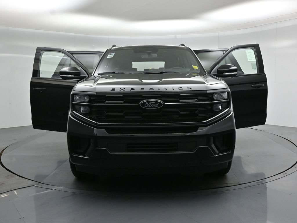 New 2026 Agate Black Metallic Ford Platinum image 29
