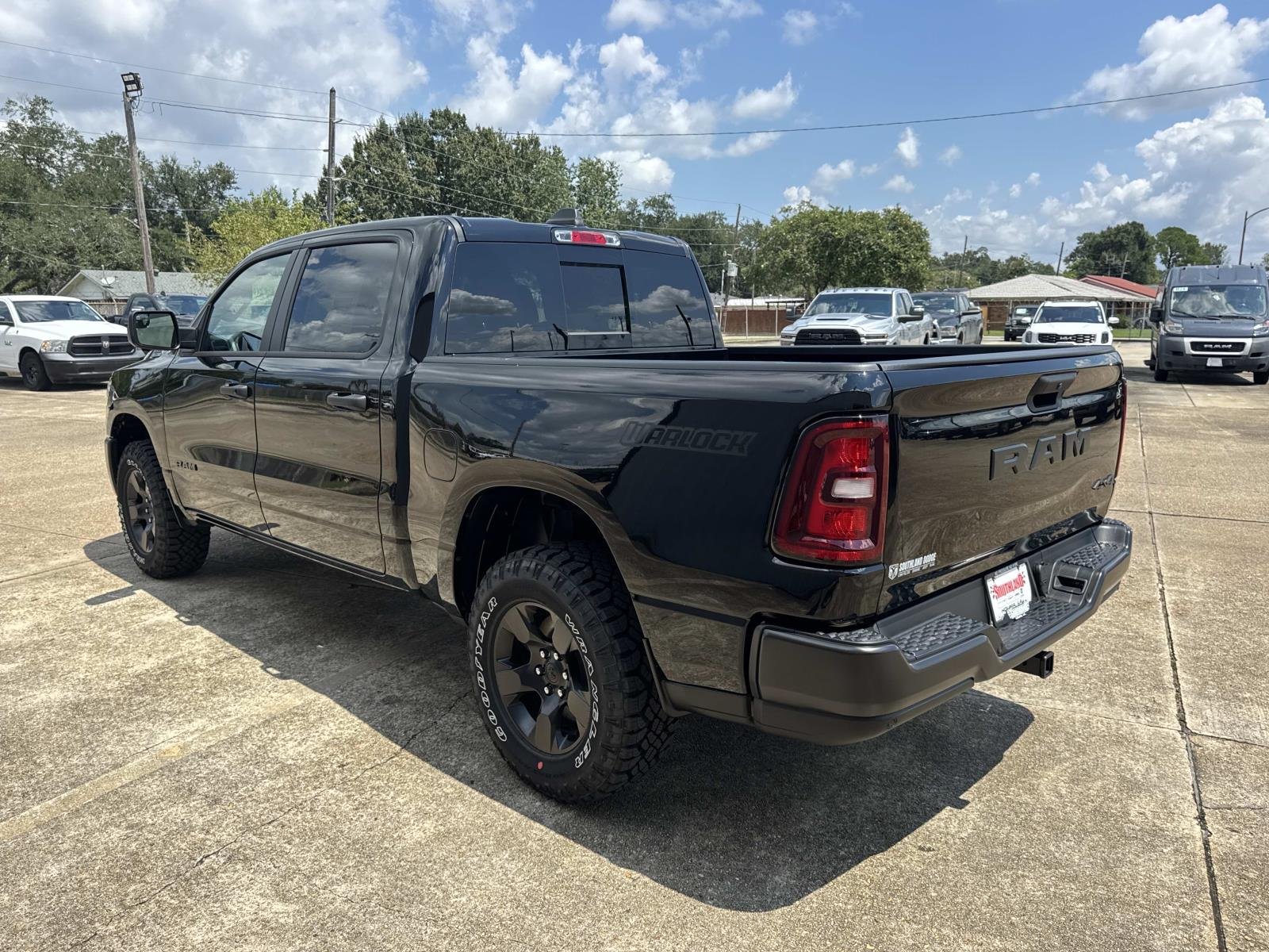 New 2026 Diamond Black Crystal Pearl-Coat Exterior Paint RAM Warlock image 4