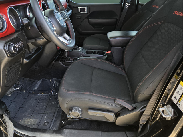 Used 2019 Black Jeep Unlimited Rubicon image 17