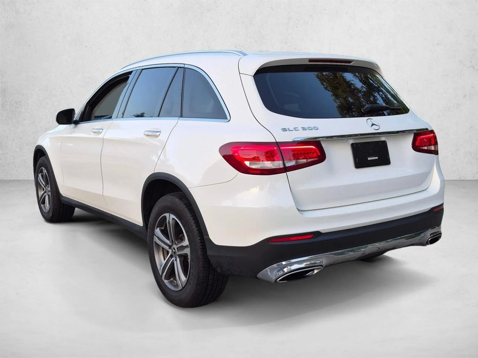 Used 2019 Polar White Mercedes-Benz GLC 300 image 7