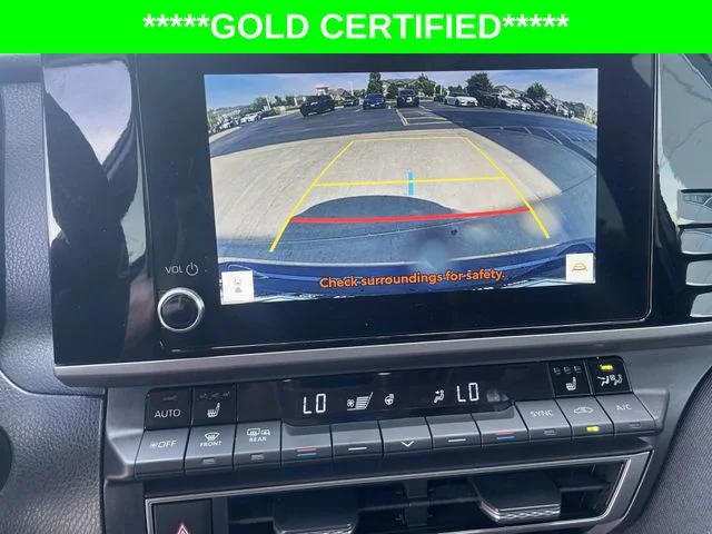2025 Toyota Camry LE - Photo 23