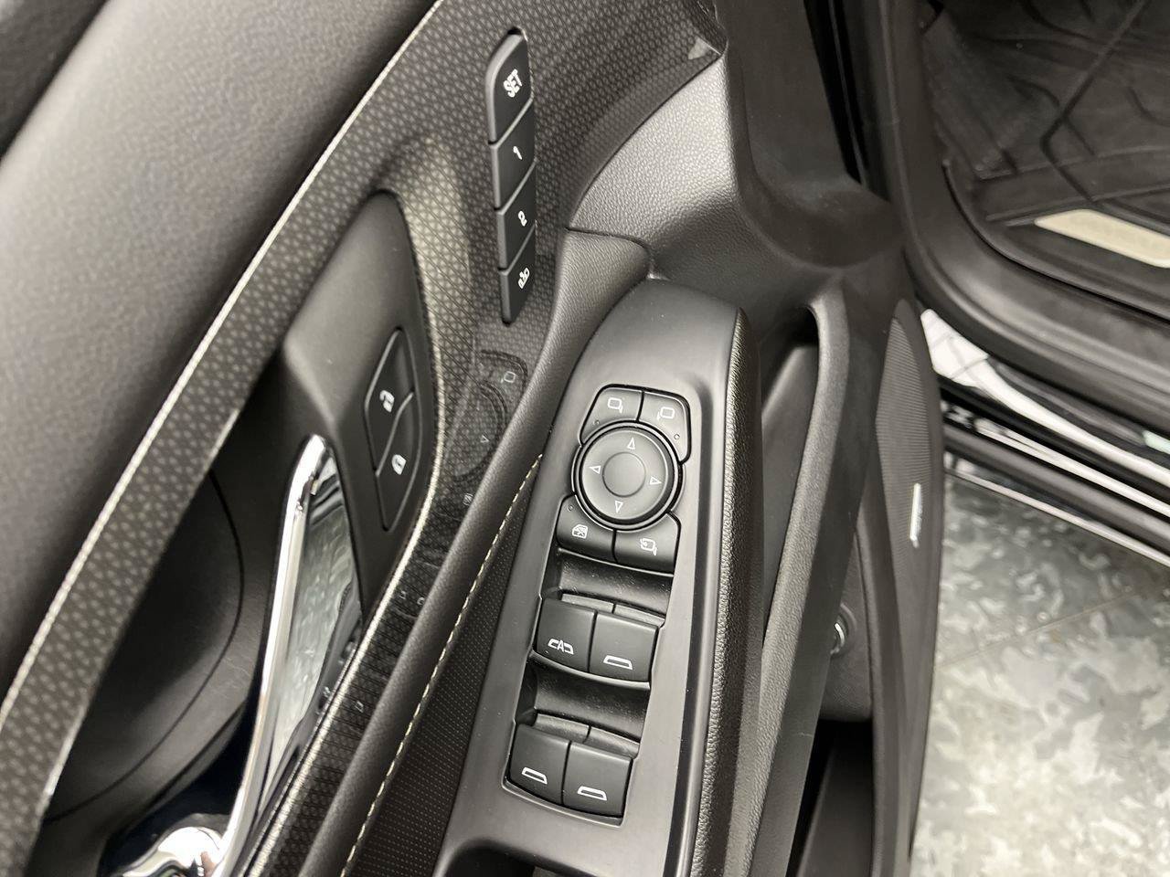 2022 Chevrolet Traverse Premier - Photo 9