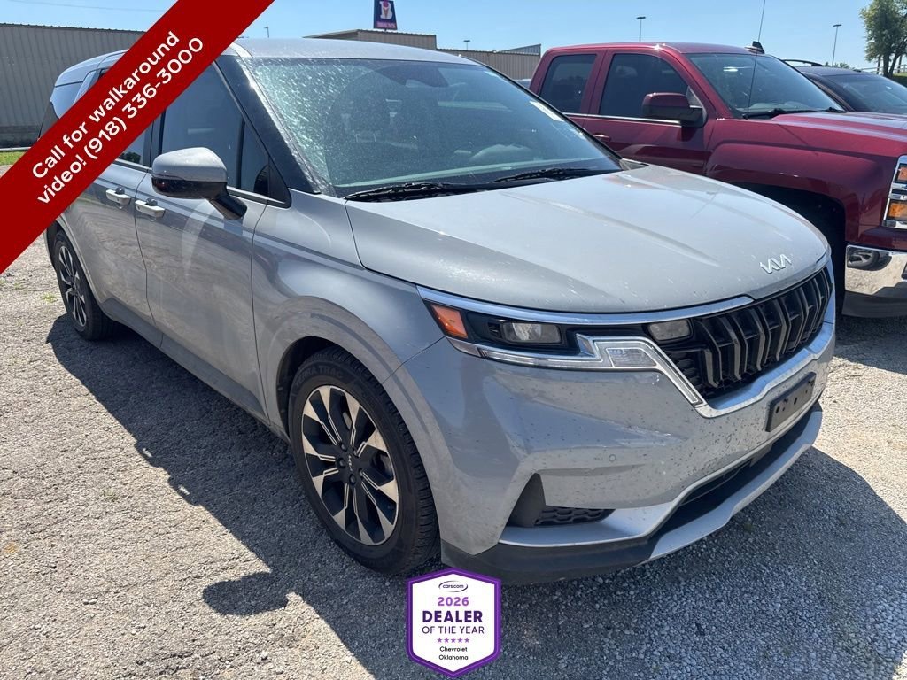 2022 Kia Sedona EX's photo