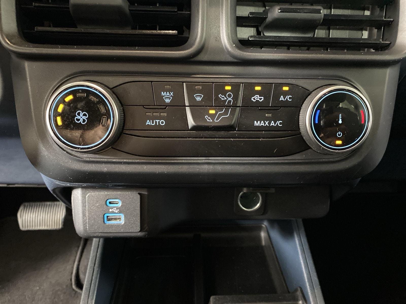 Used 2024 Shadow Black Ford XL image 27