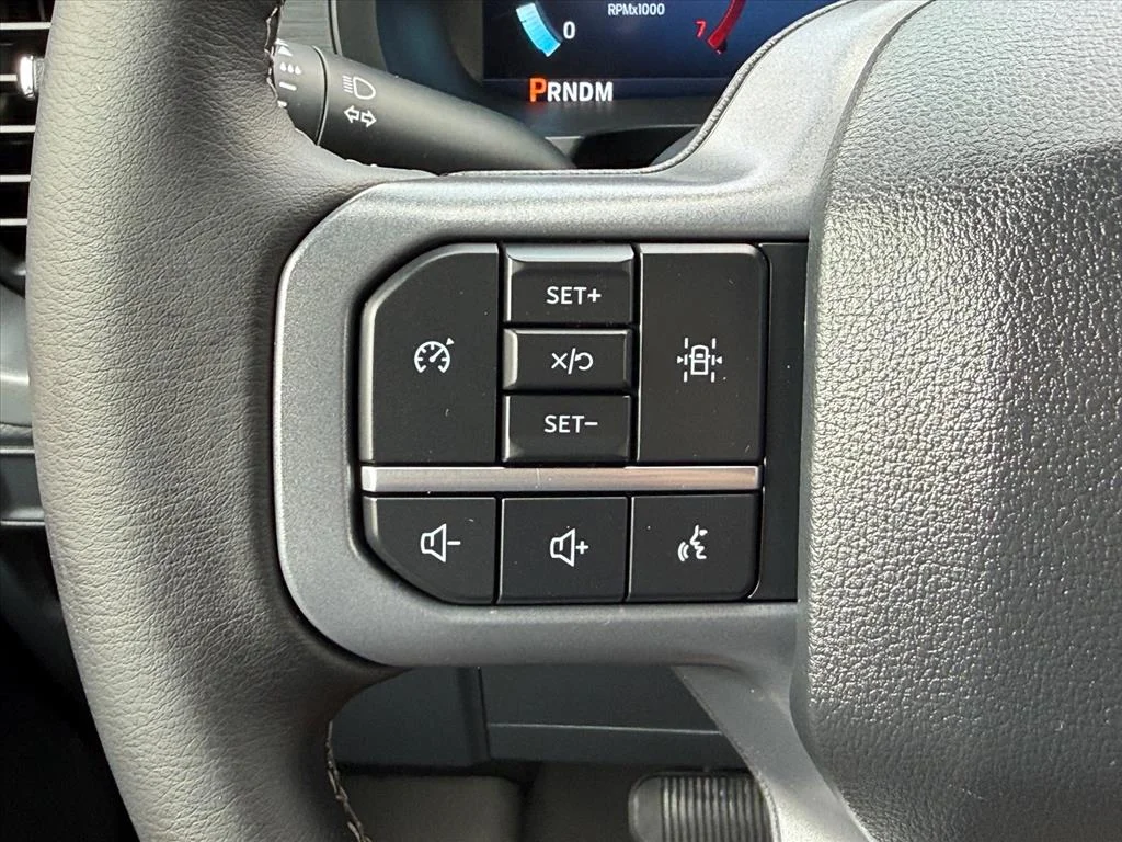 Used 2025 White Ford XLT image 15