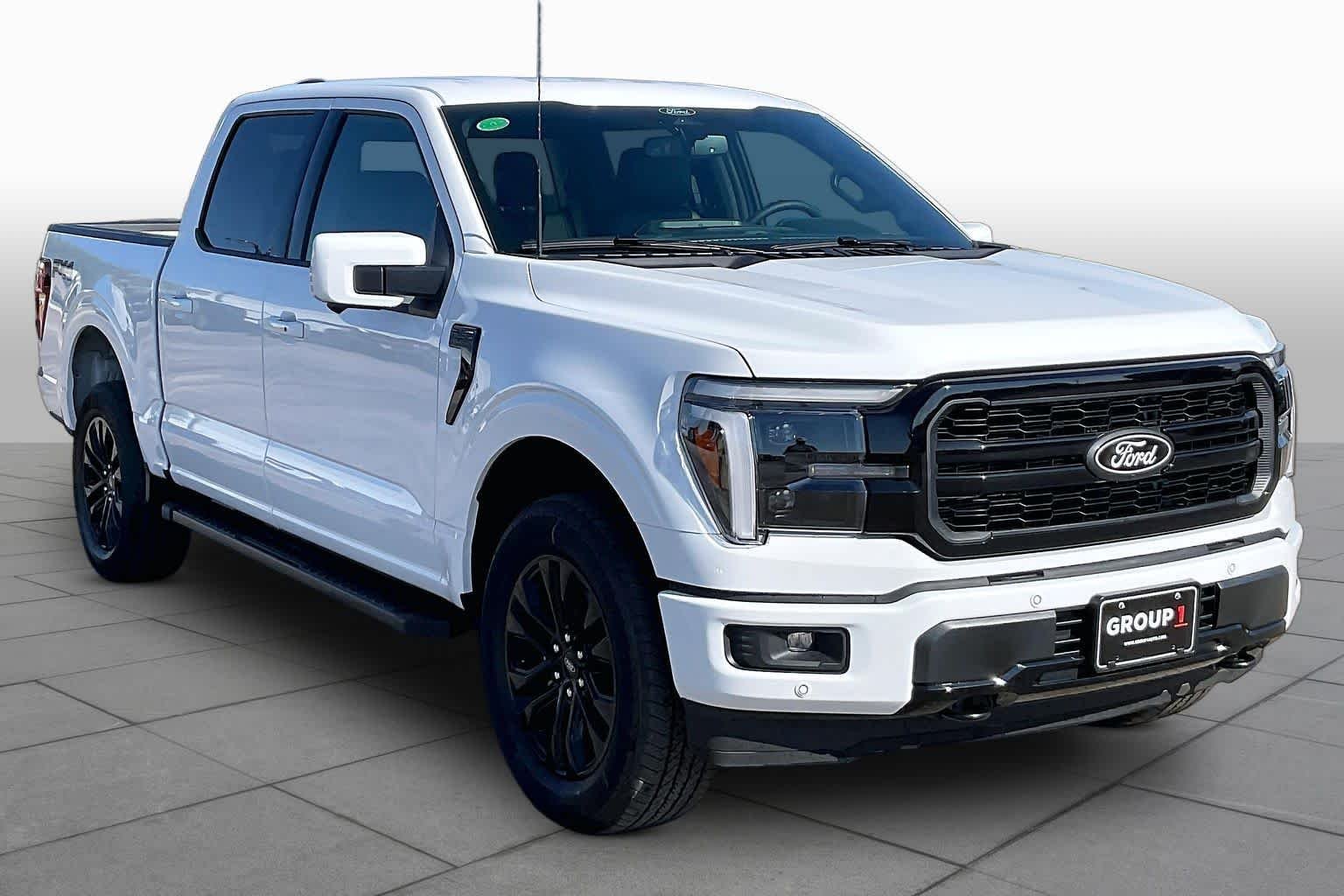 New 2026 Oxford White Ford LARIAT image 2